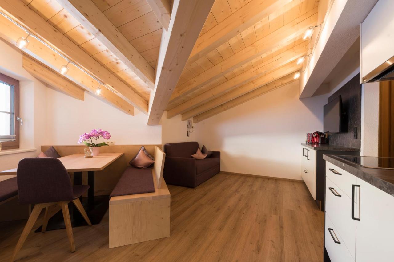 Landhaus Strolz Sankt Anton am Arlberg Exterior photo