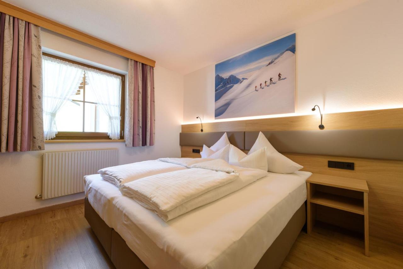 Landhaus Strolz Sankt Anton am Arlberg Exterior photo