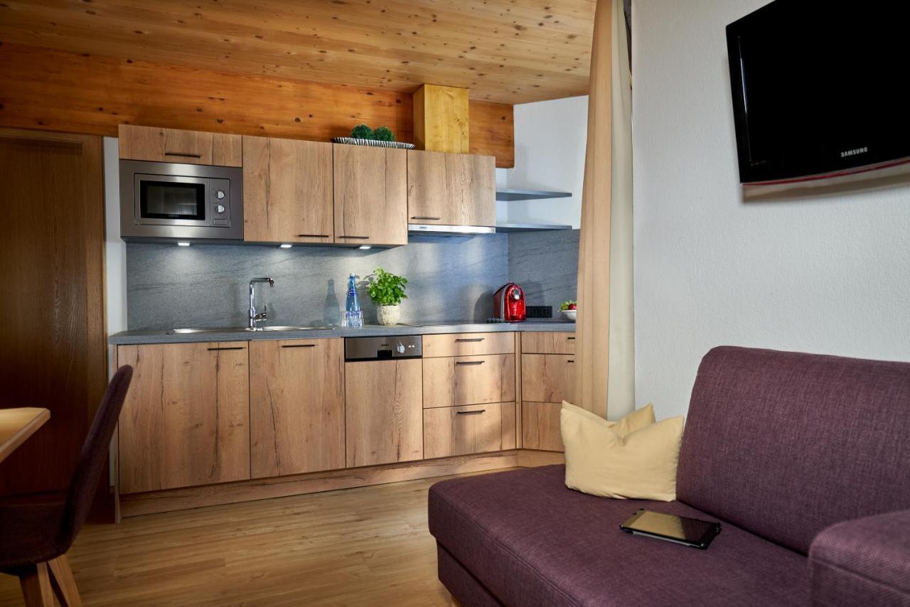 Landhaus Strolz Sankt Anton am Arlberg Exterior photo